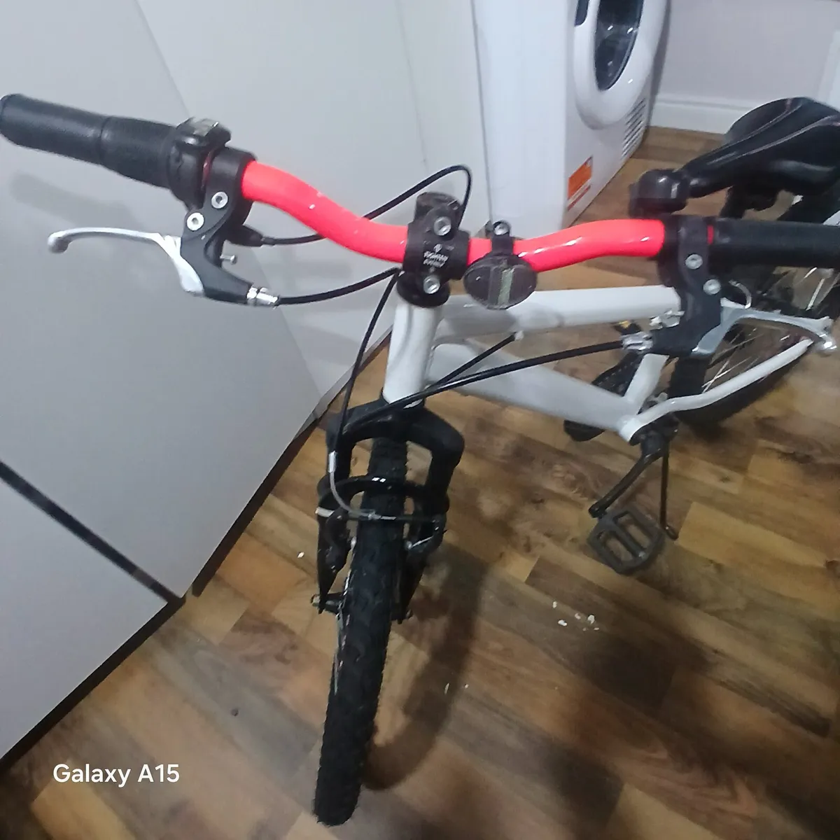 Girls mountain bike - Image 4