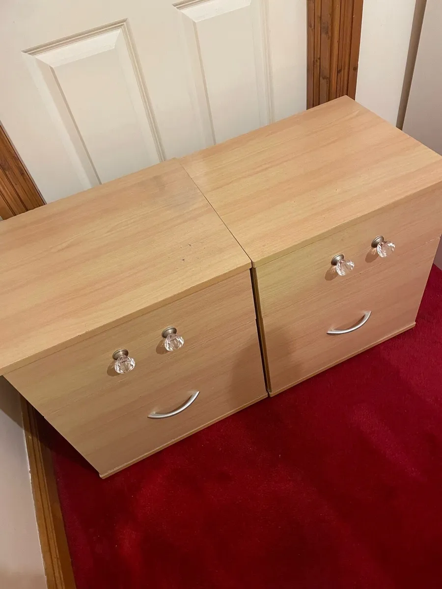 2 bedside tables chests - Image 4