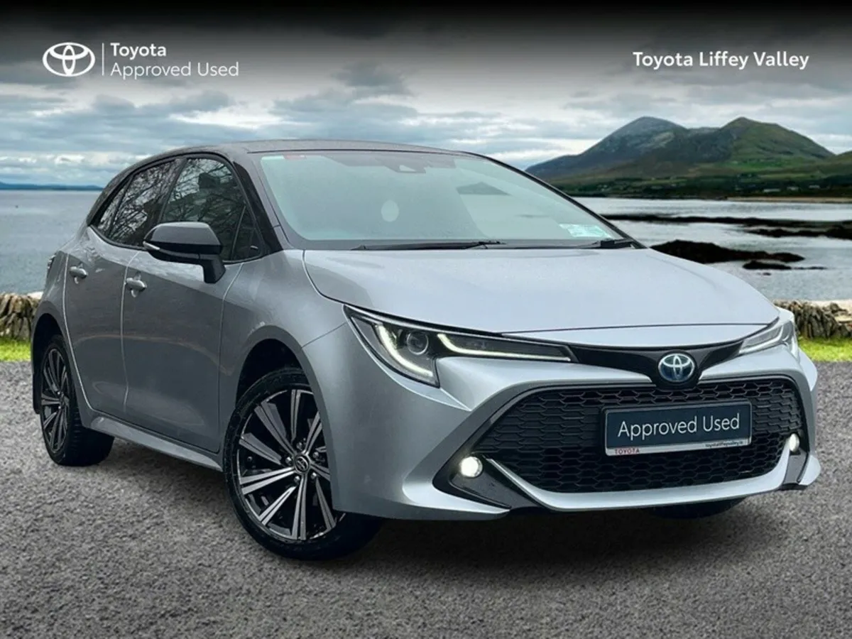 Toyota Corolla LUNA SPORT HB 4DR AUTO HYBRID - Image 1