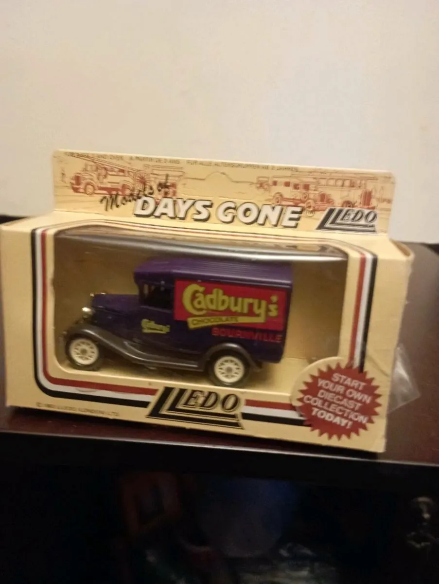 CADBURYS DAY'S GONE BY LLEDO DIE-CAST MODLES - Image 2