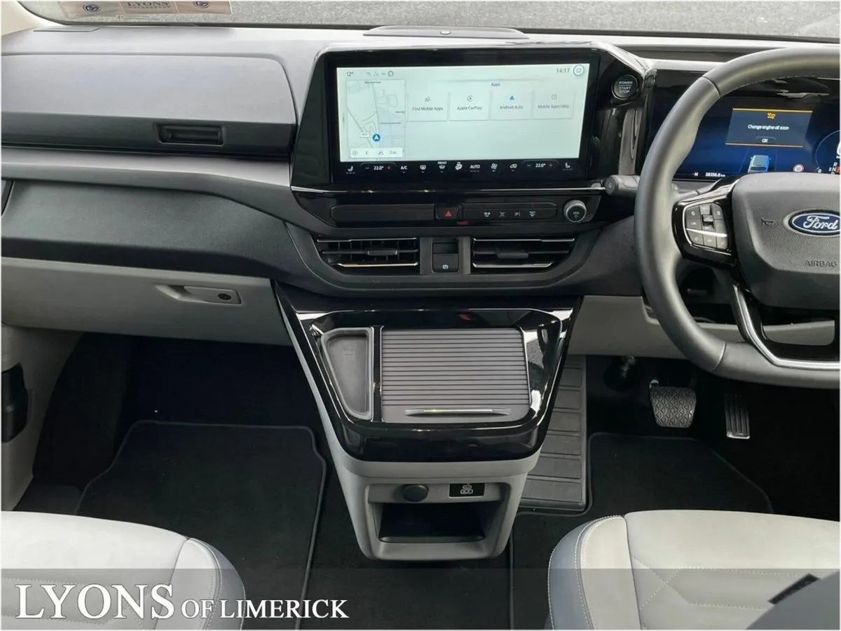 Ford Tourneo Custom TITANIUM BUS HI 340 L2 2.5 L 2 - Image 3