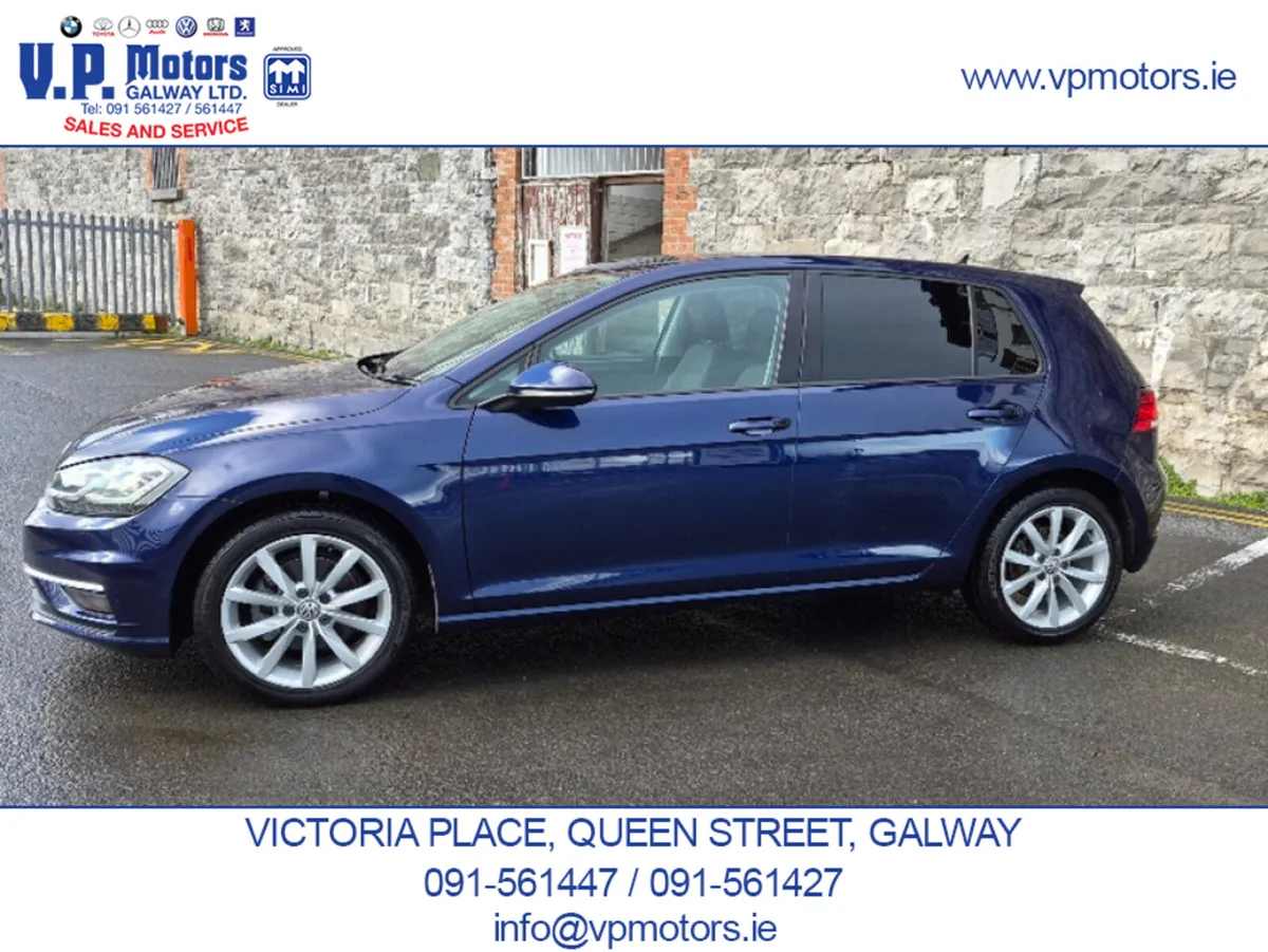 HIGH SPEC,REVERSE CAMERA,AUTO,1 OWNER. - Image 4