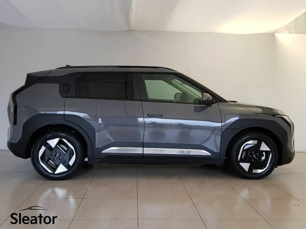 Kia EV3 Earth 2 Long Range (605km) - Image 2
