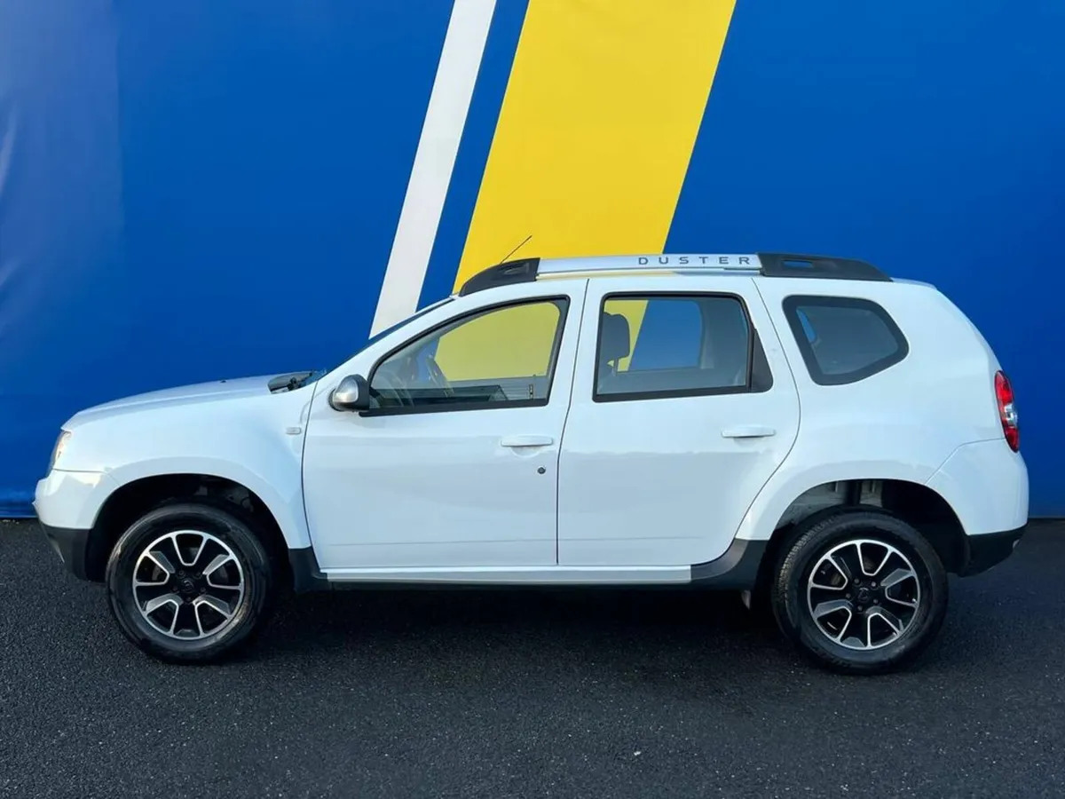 Dacia Duster PRESTIGE 1.5 DCI // SATELLITE NAVIGAT - Image 3