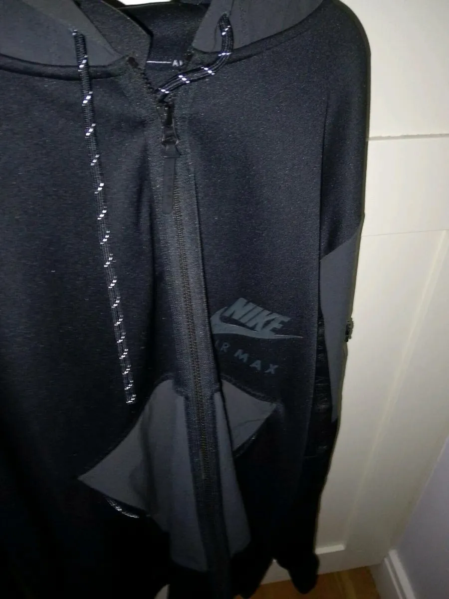 Nike Hoodies - Image 2