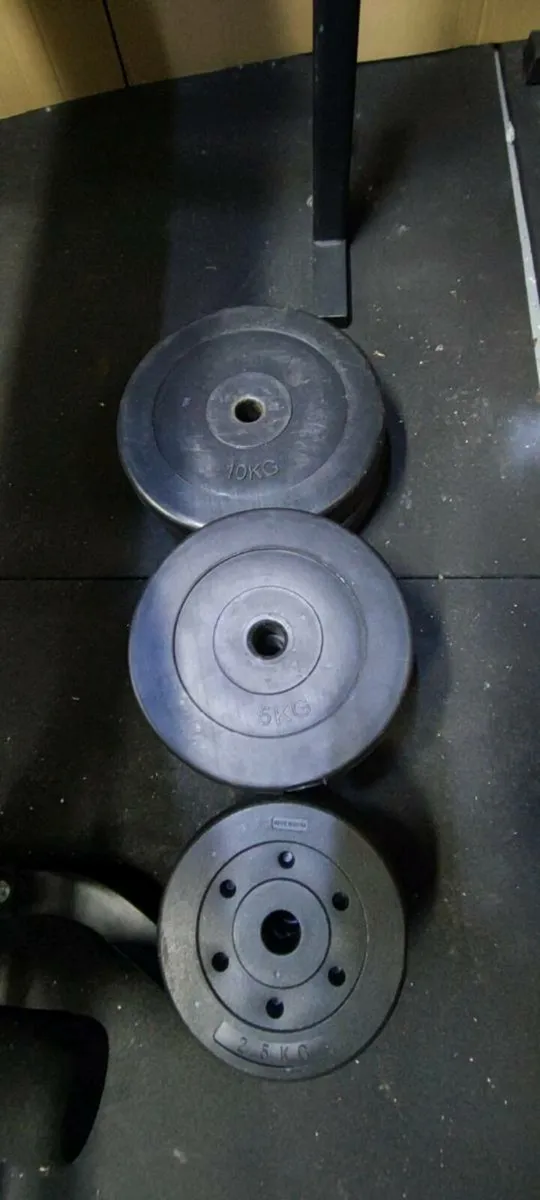Weights bench 50kg dumbbells & barbell - Image 3