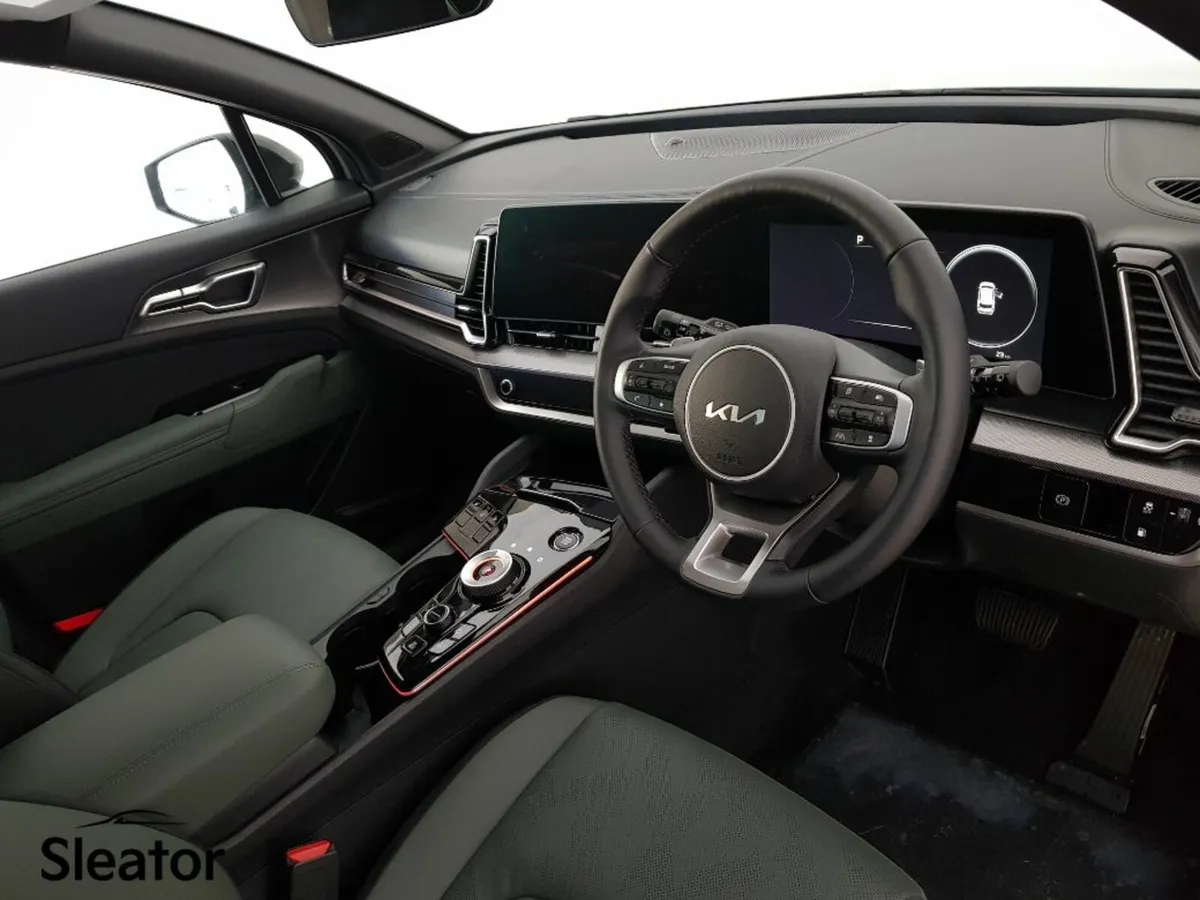 Kia Sportage 1.6 Petrol Hybrid Anniversary Model - Image 3