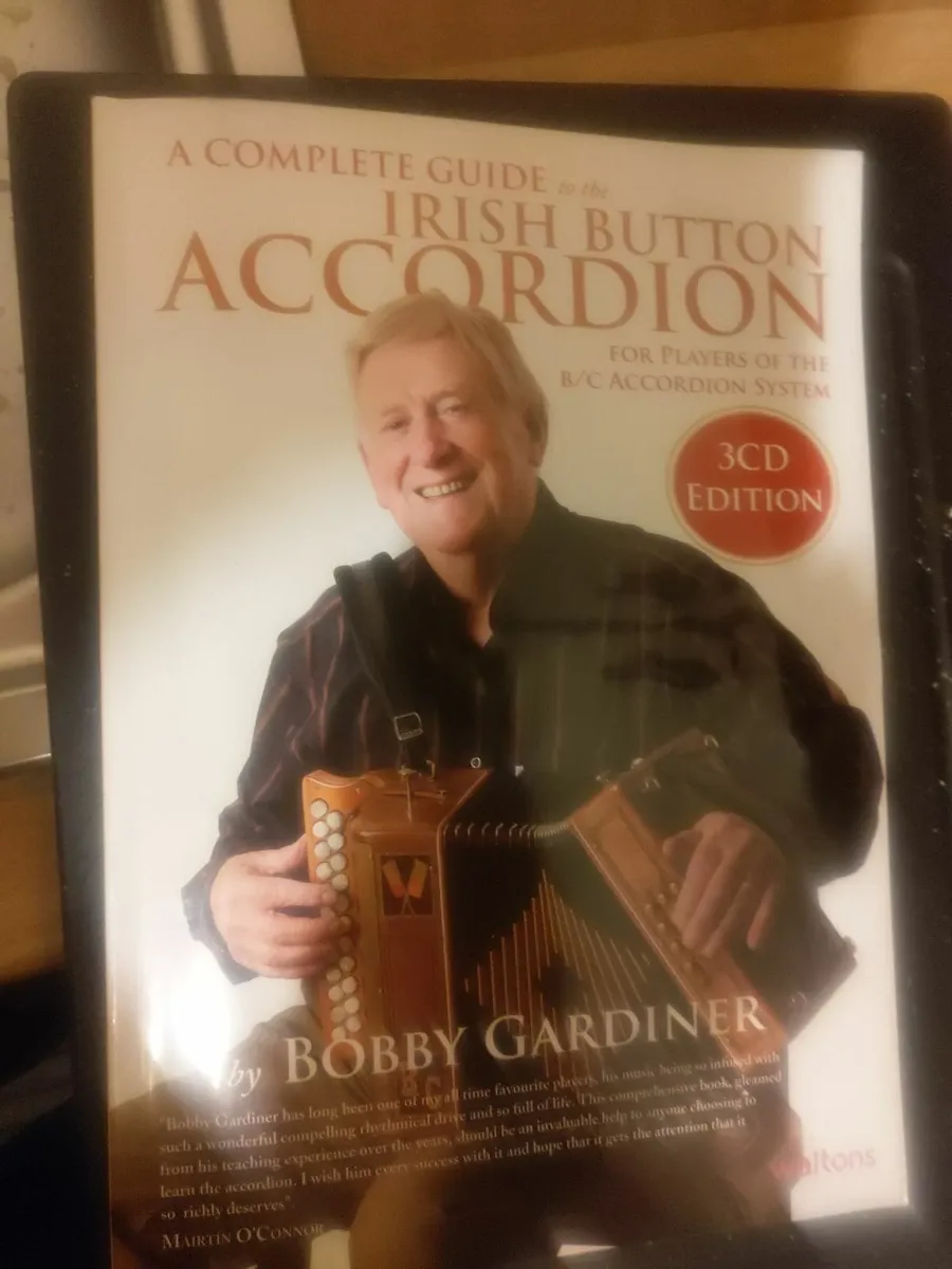 Button accoradian MC neela - Image 3