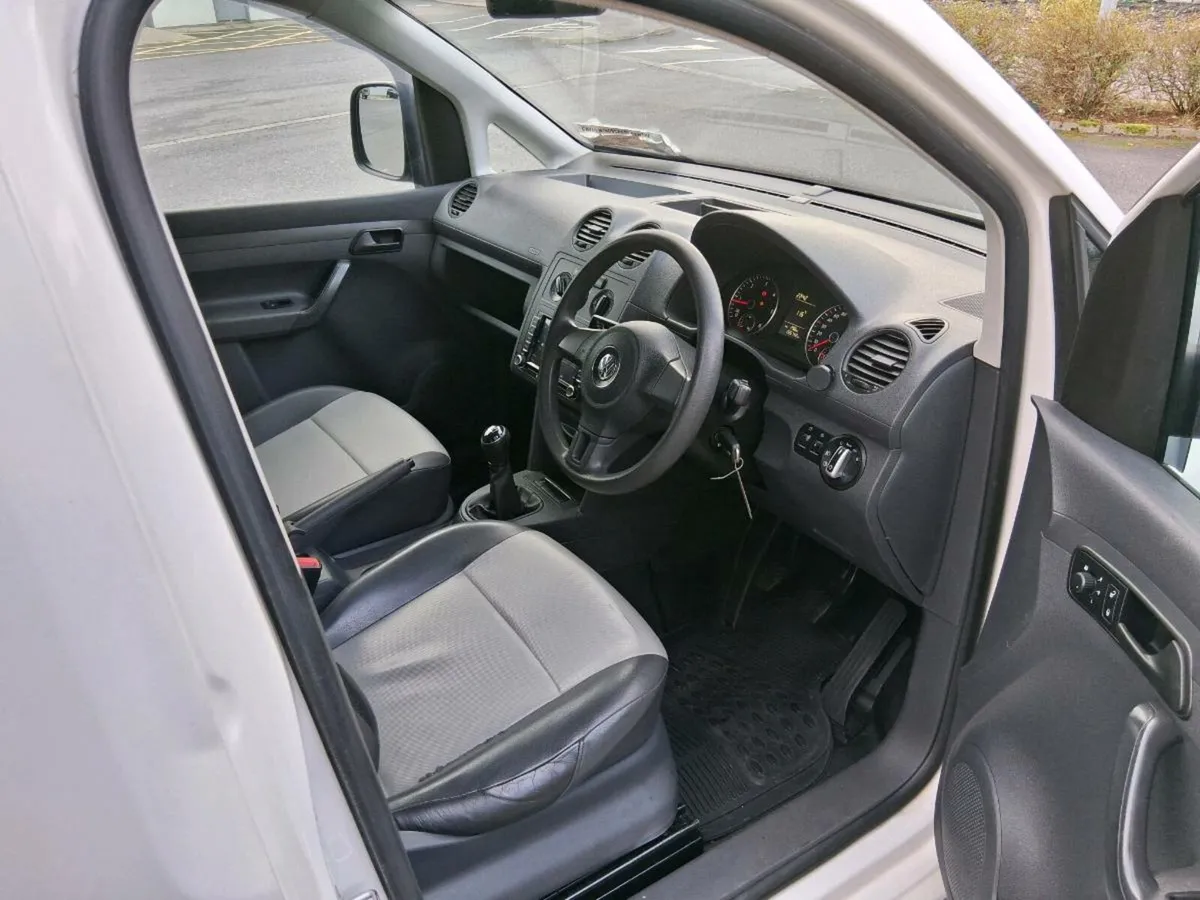 VW Caddy 1.6tdi - Image 3