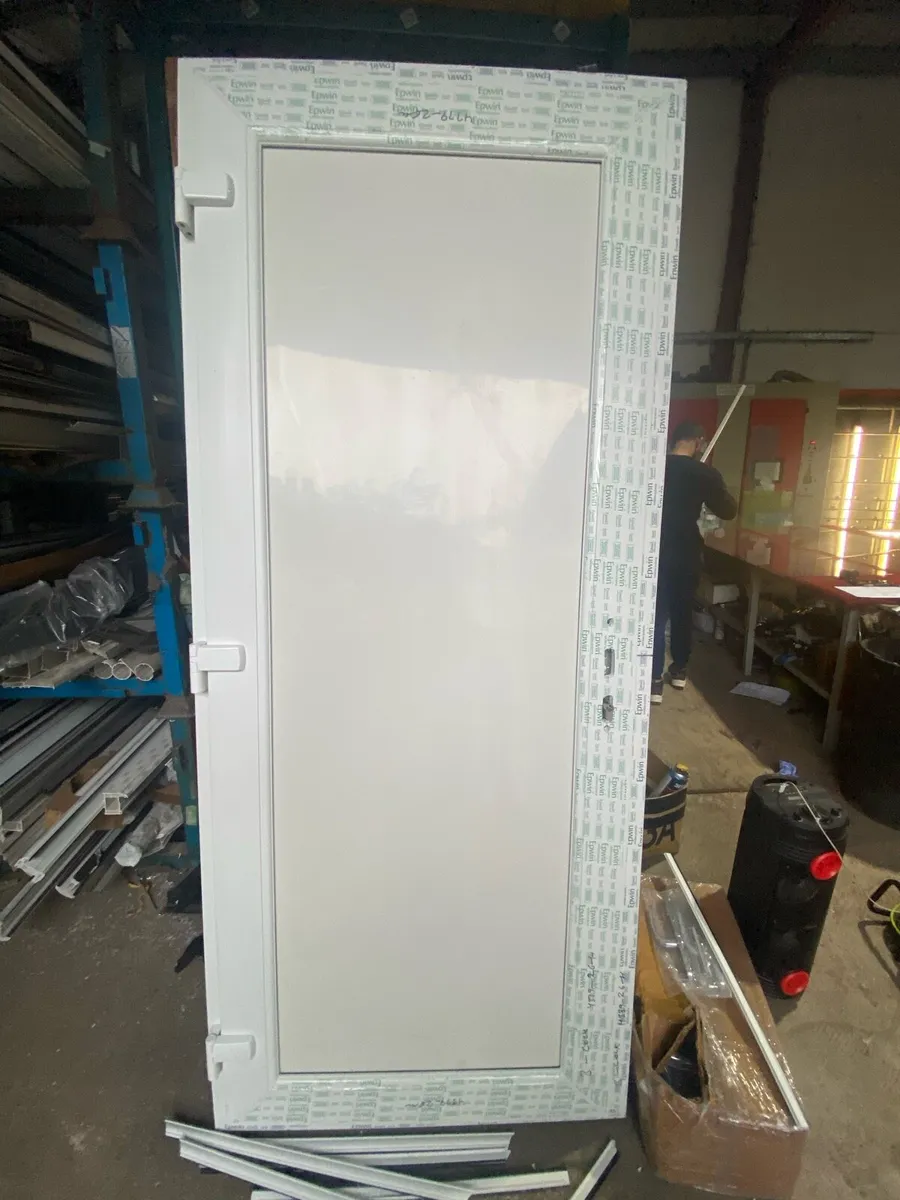 PVC door - Image 4