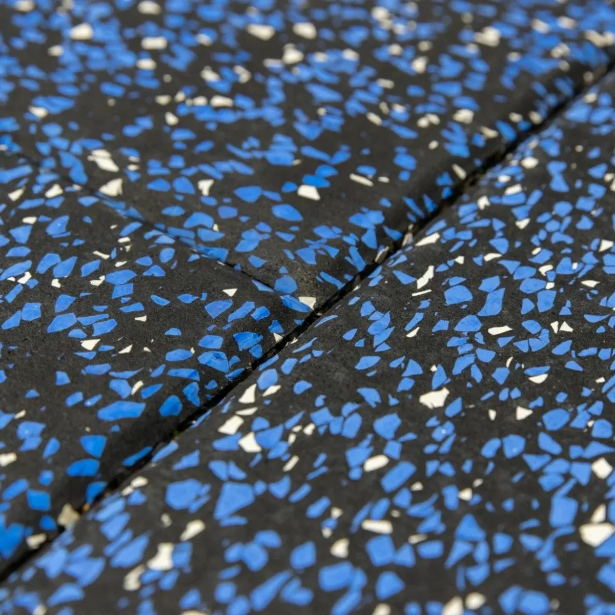 Lux: Med Blue 15mm 1m² Rubber Gym Flooring Tiles - Image 2