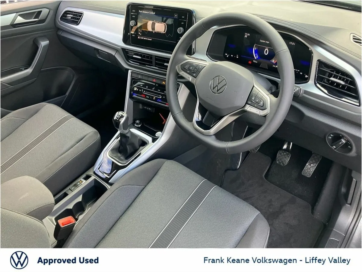 Volkswagen T-Roc EDITION 75 1.0TSI M6F *DUE SOON* - Image 2