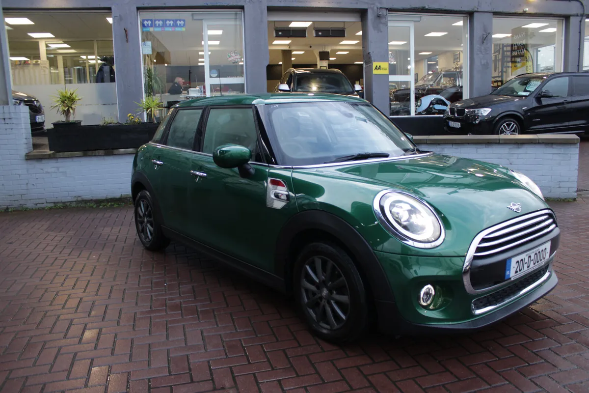2020 MINI COOPER - Image 1