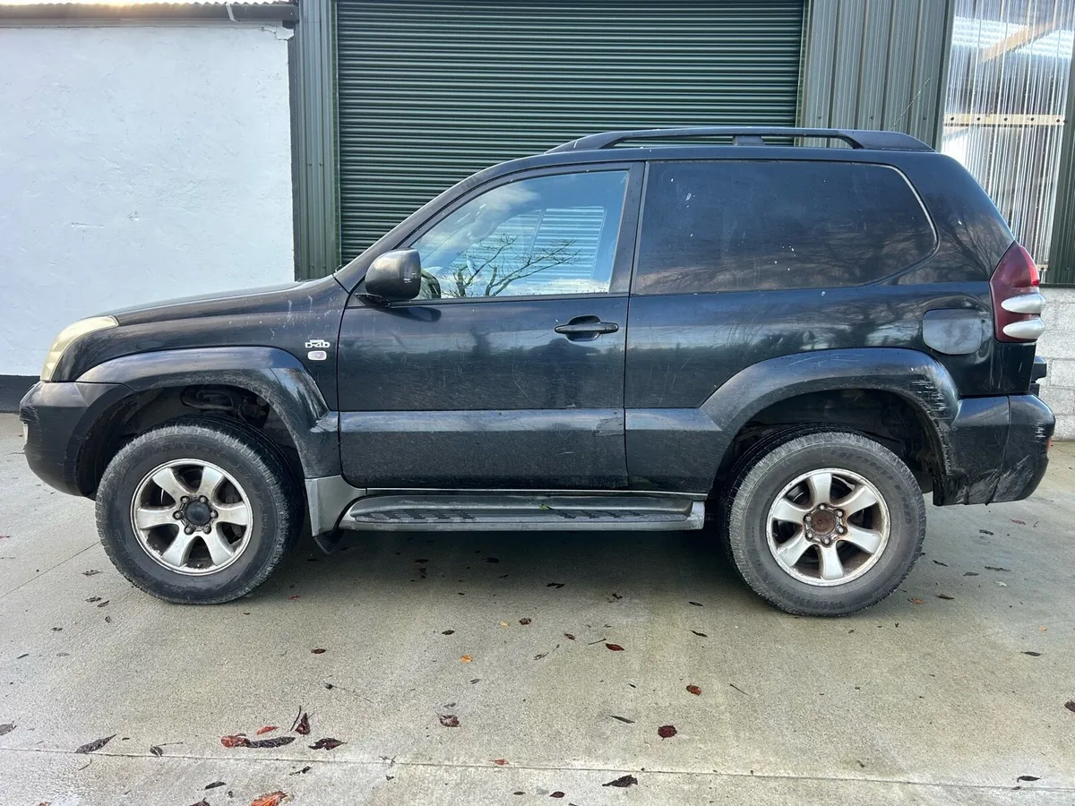 2006 Toyota Land Cruiser - Image 3