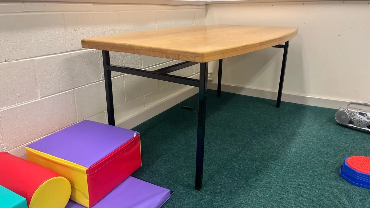 Wooden table - Image 2