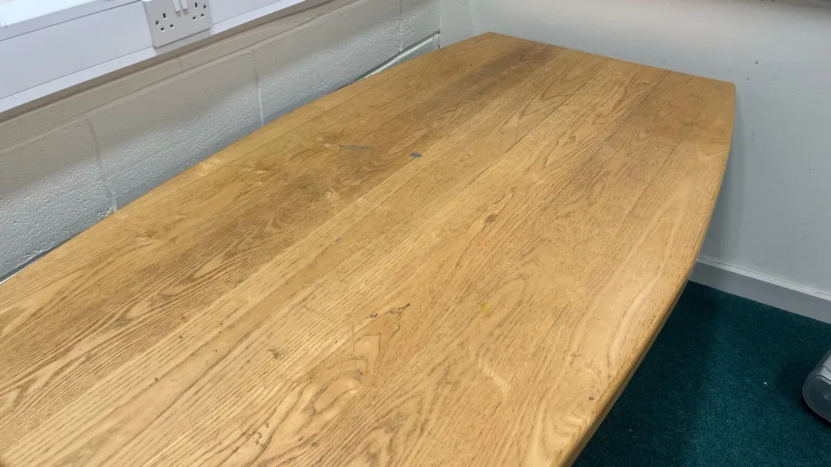 Wooden table - Image 3