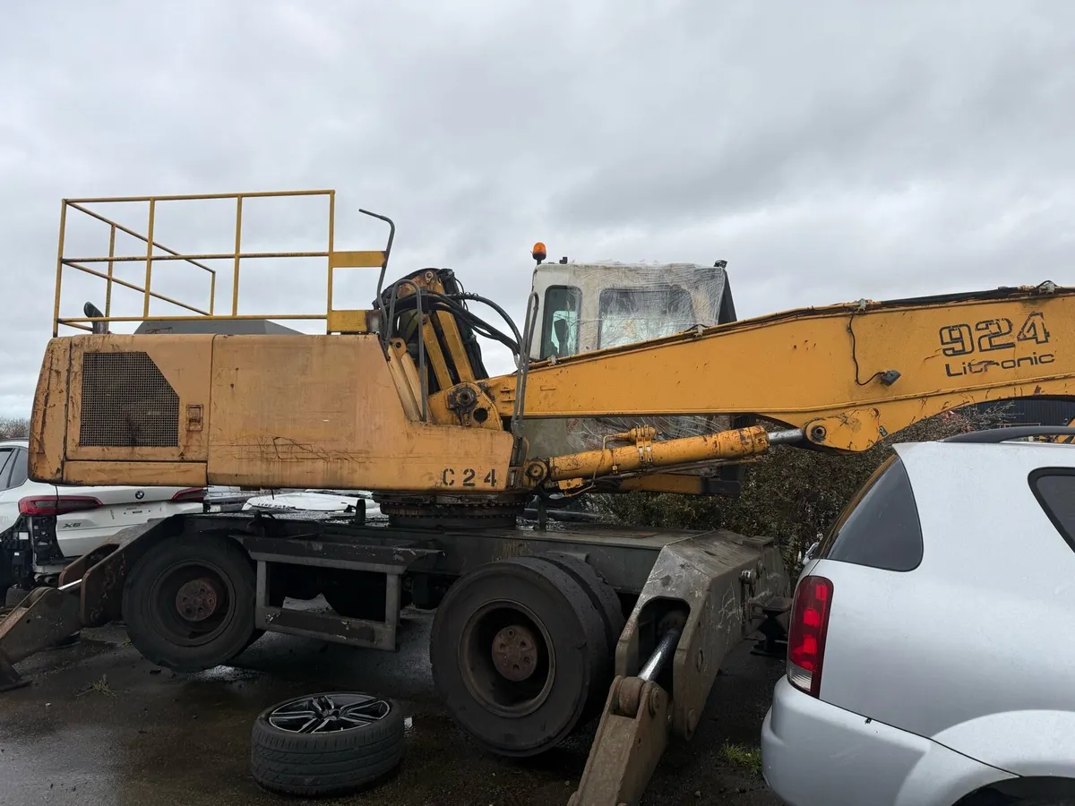 Leibherr 924 material handler - Image 1