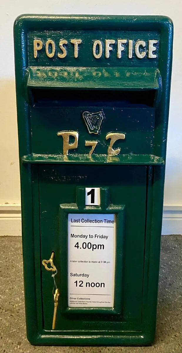 CAST IRON POST BOX - Image 1