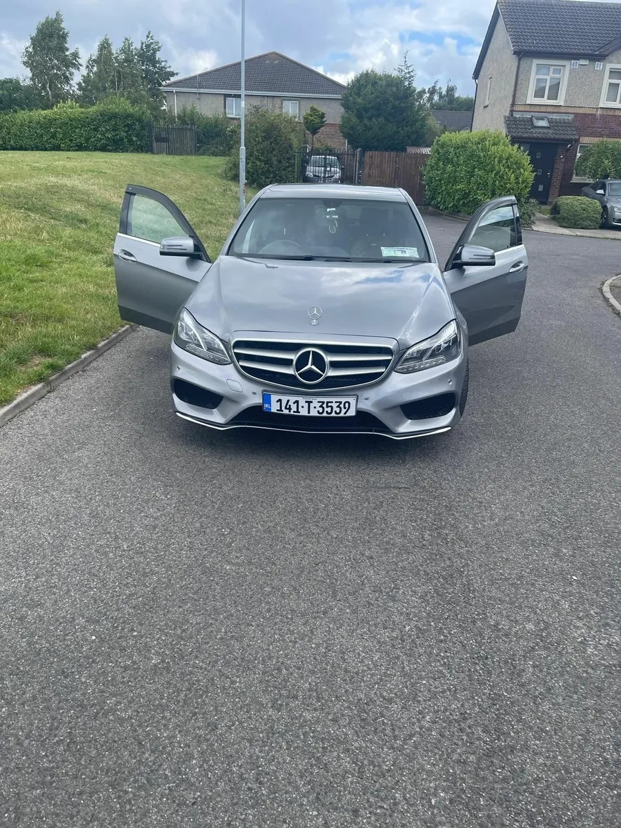Mercedes-Benz E-Class 2014 - Image 2