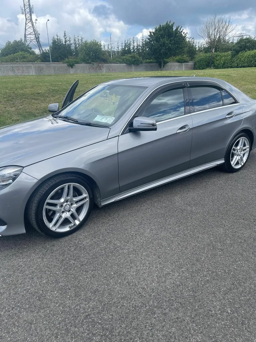 Mercedes-Benz E-Class 2014 - Image 4