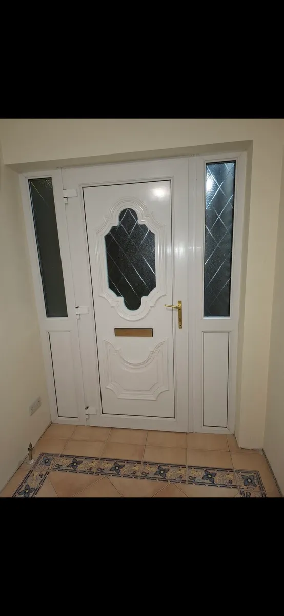 Pvc door c/w side panels - Image 3