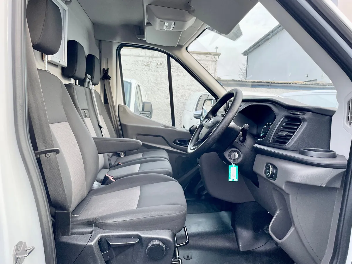 Ford Transit 350 L3H3 2.0TDCI 130PS H/R RWD,2023 - Image 4