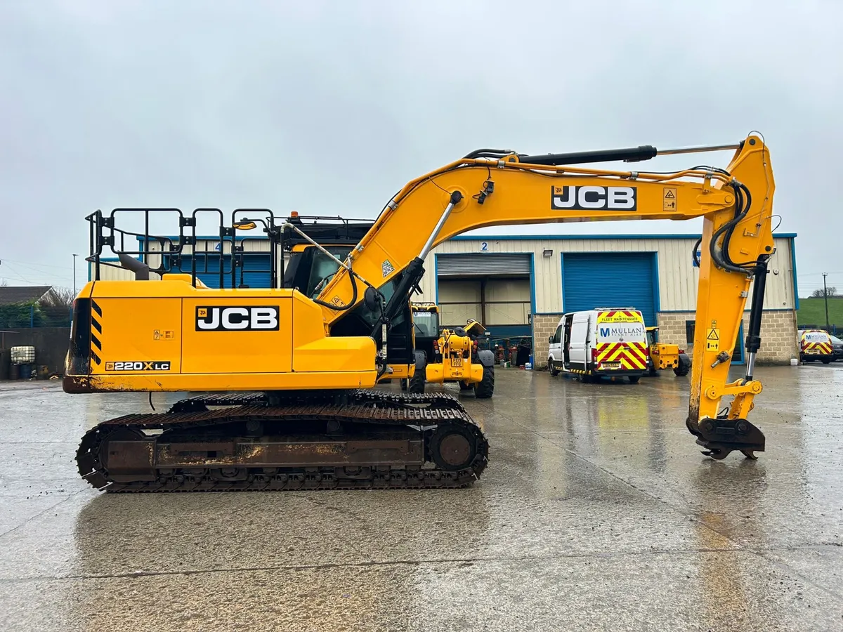 2022 JCB 220X Only 5100Hrs - MULLANS - Image 2