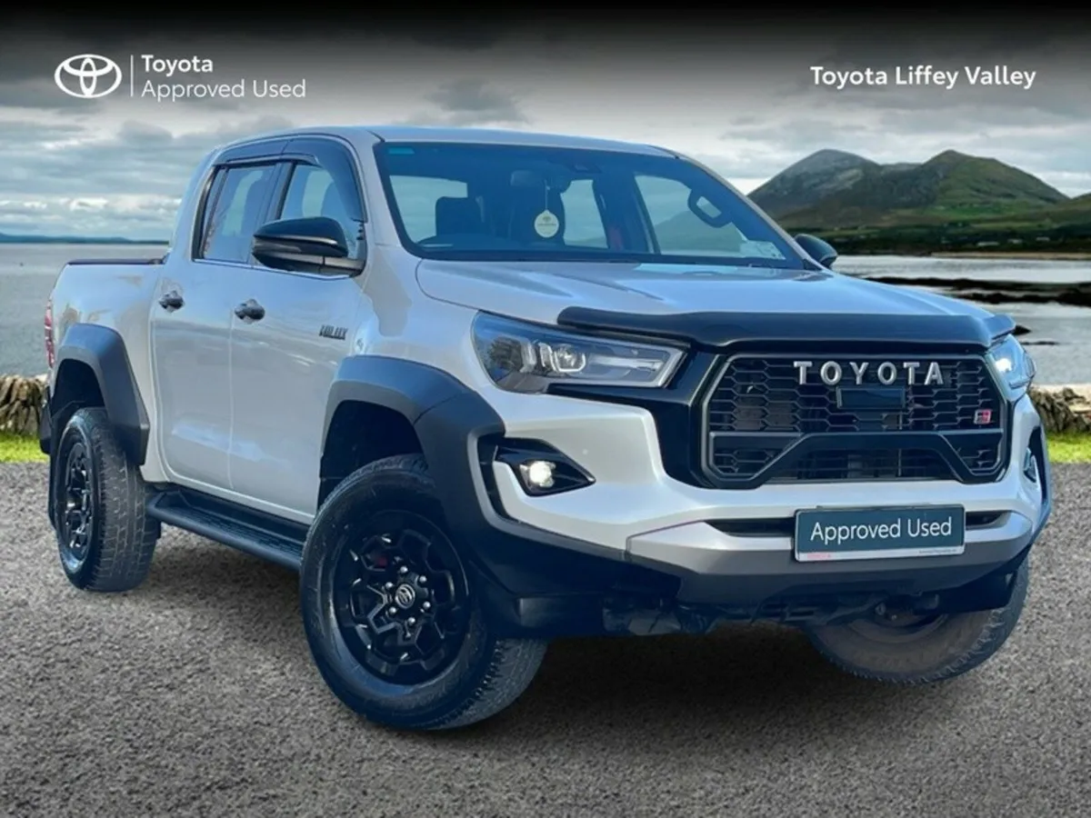 Toyota Hilux 2.8 GR SPORT II - Image 1