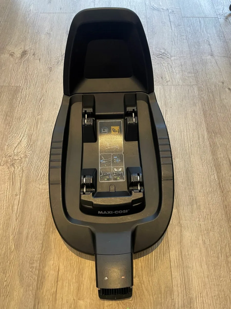Maxi Cosi Familyfix 3 Car Seat Base (Pickup only) - Image 4