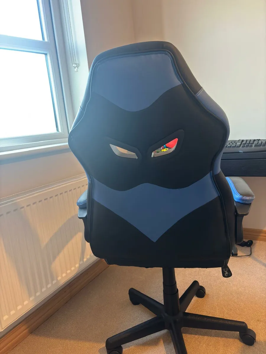 JOYFLY Gaming Chair - Image 2