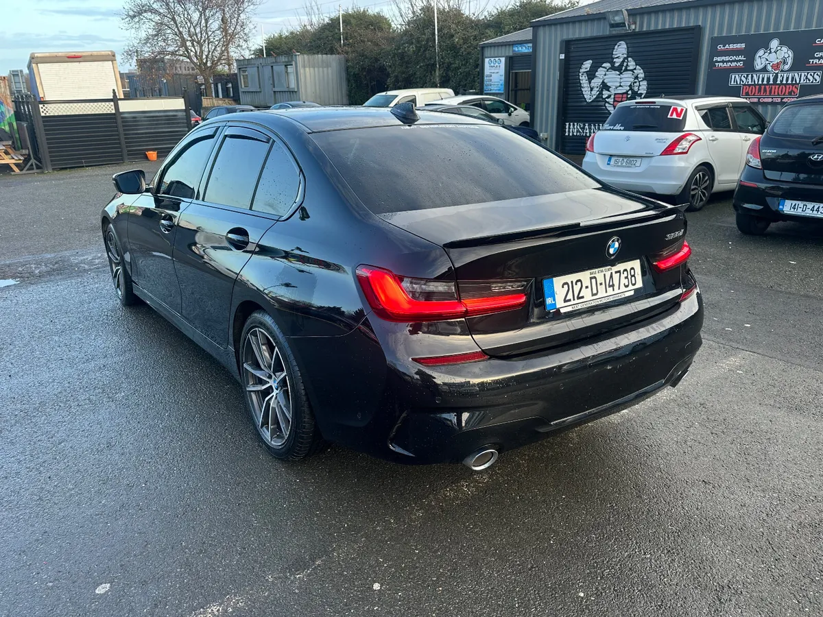 2021 BMW 3-Series Automatic - Image 3