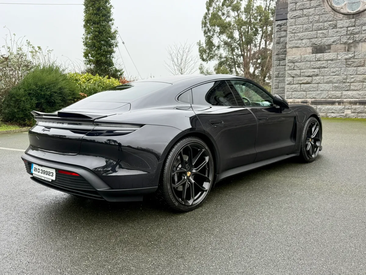 2021 PORSCHE TAYCAN 93.4 KWH 5 SEATS - Image 3
