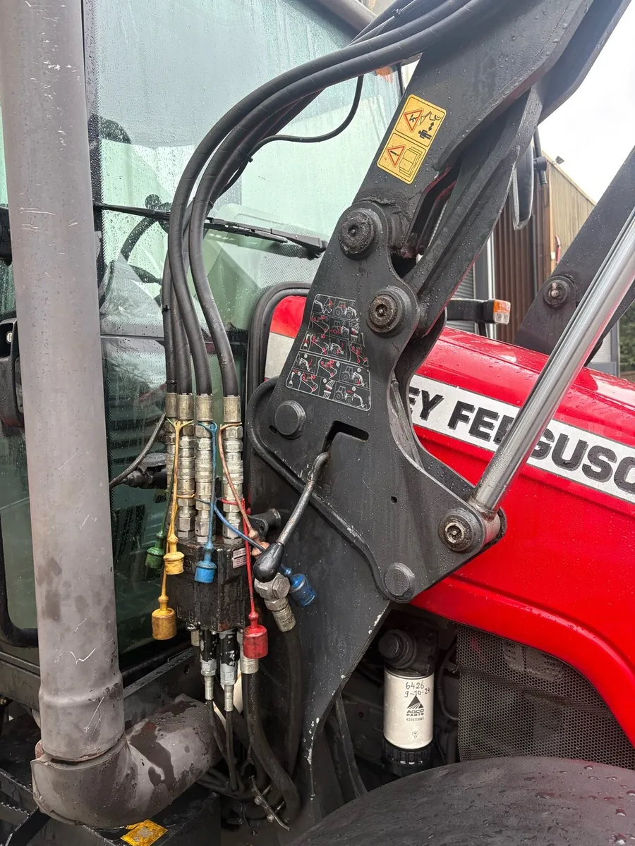 Massey Ferguson 5445 dyna 4 - Image 4