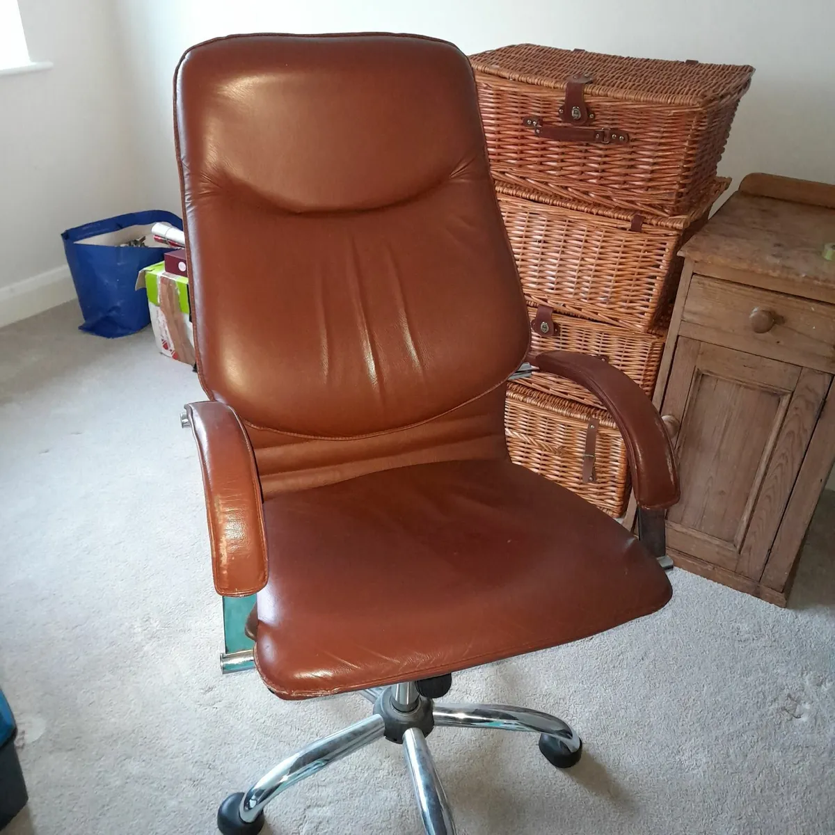 Office Chair - Image 1