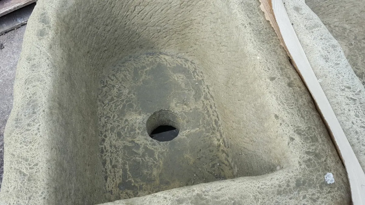 Stone Troughs - Image 3