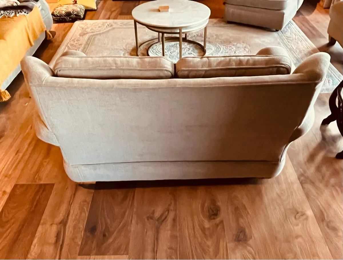 3&2 seater sofa and 1 armchair. - Image 4