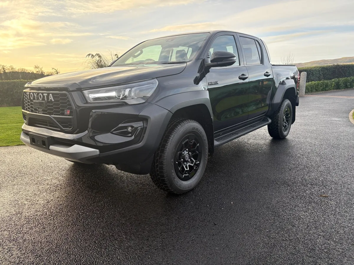 2025 Toyota Hilux GR2 Sport - Image 1