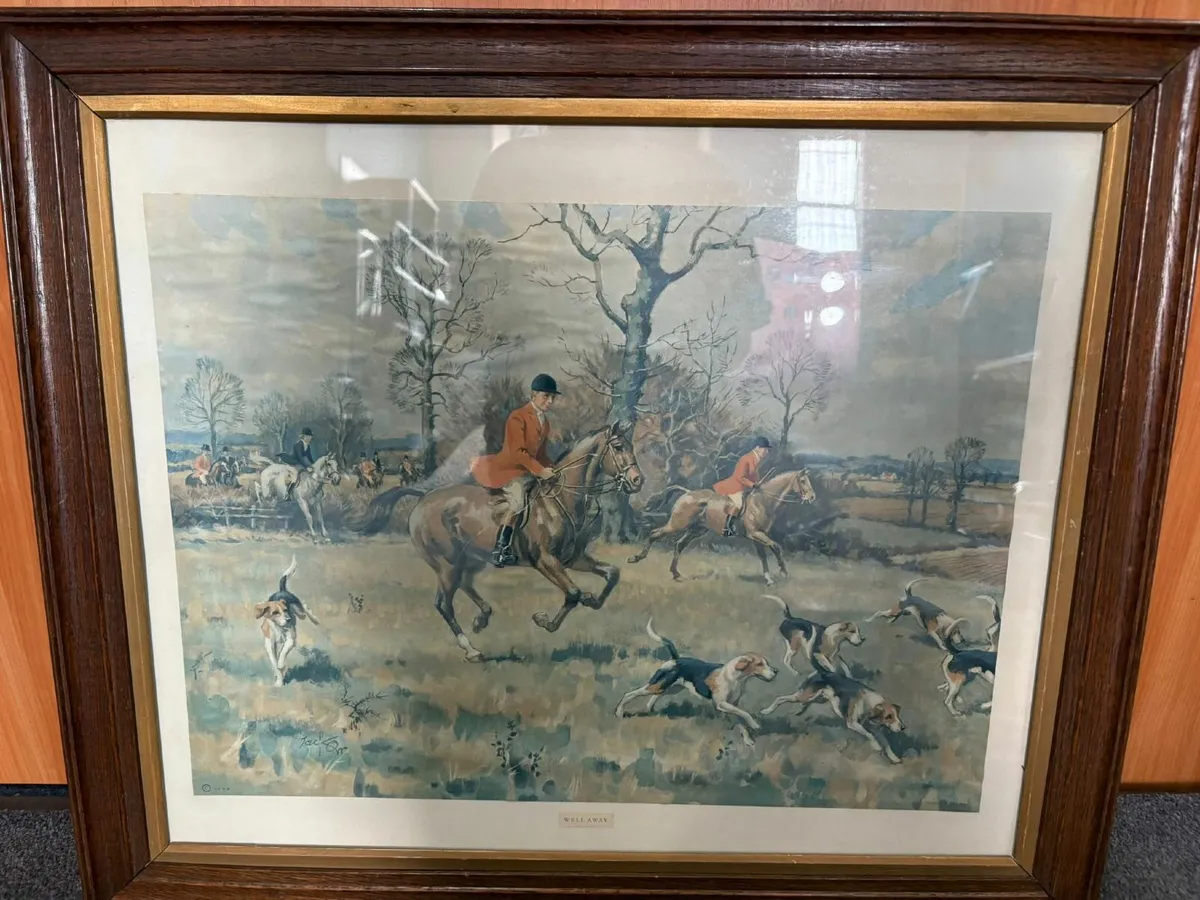 Vintage Painting of a Fox Hunt - £30 - Image 1