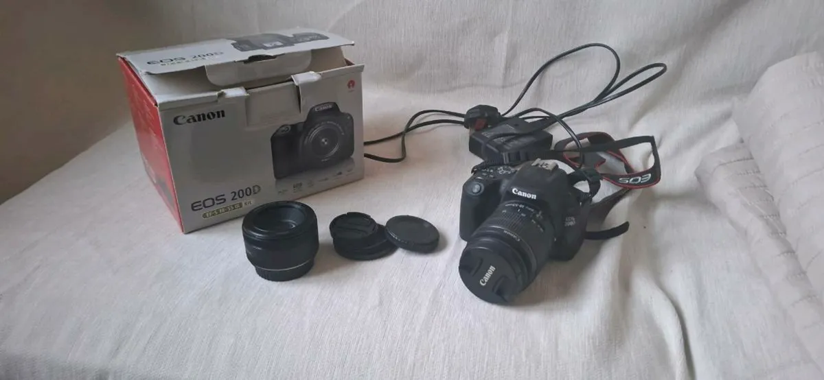 Canon EOS 200D – Perfect Christmas Gift