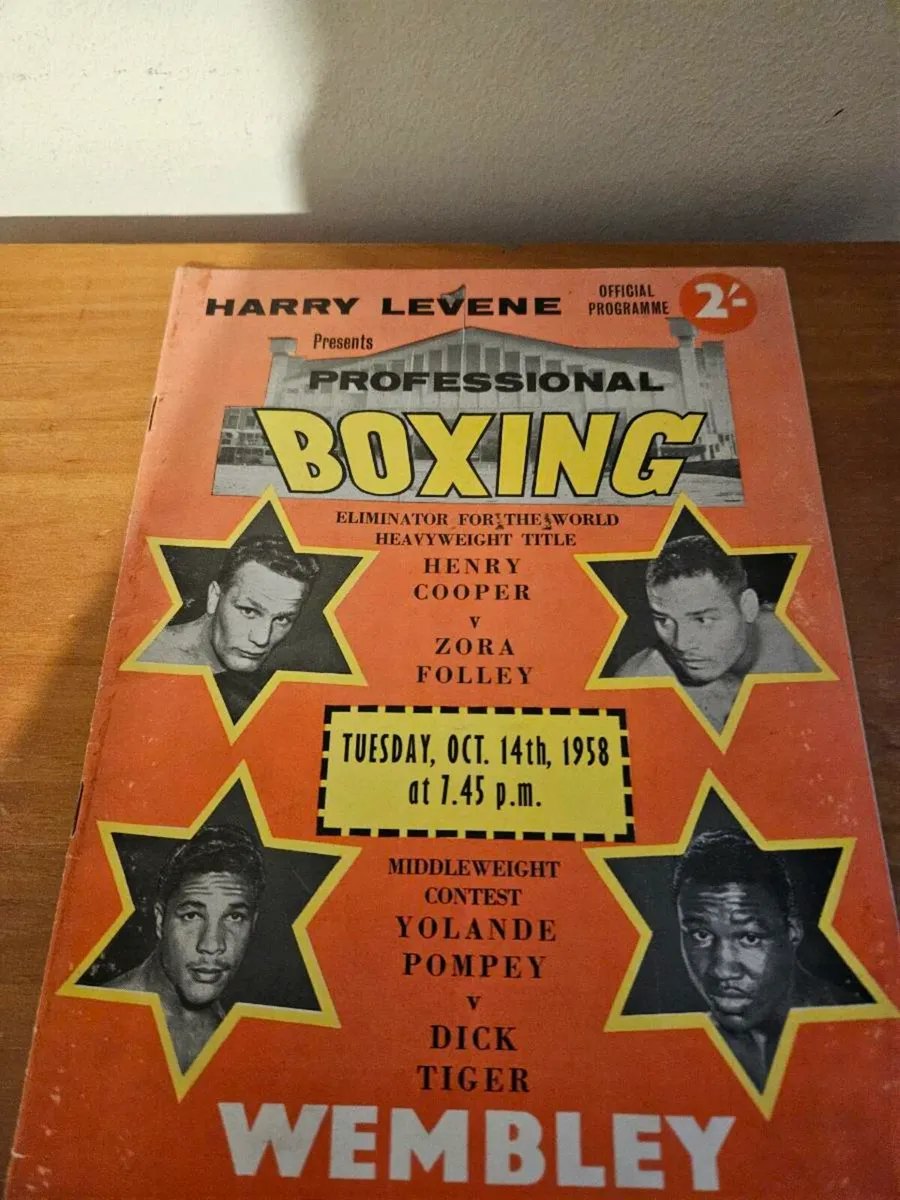 Vintage Boxing Programme Henry Cooper - Image 2