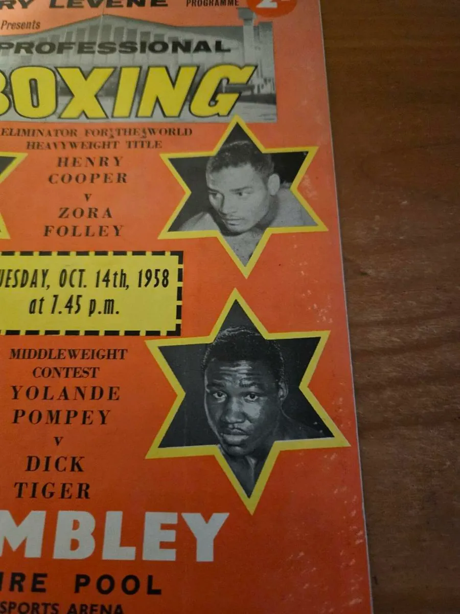 Vintage Boxing Programme Henry Cooper - Image 4