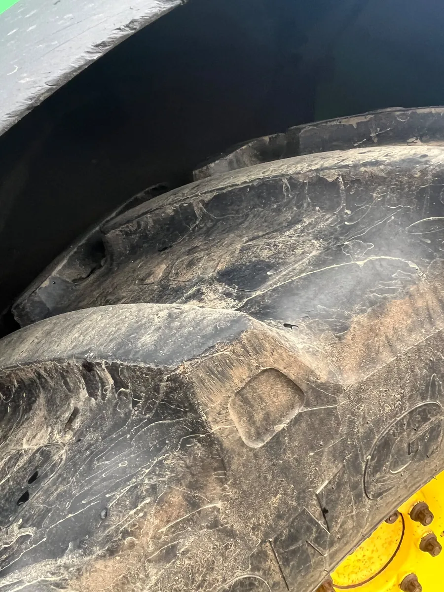 John Deere 6920S - Image 4