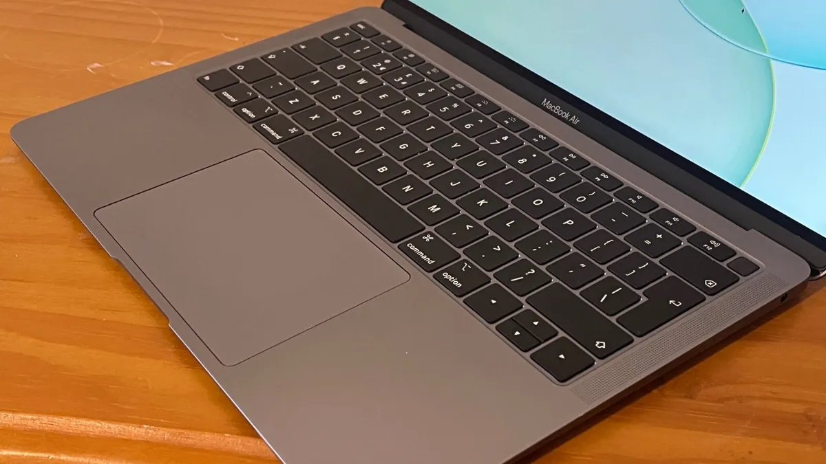 Macbook Air 2019 13" 500GB - Image 2