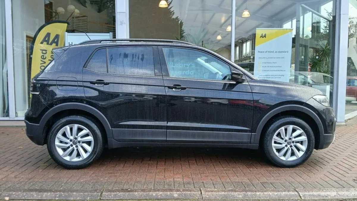 Volkswagen T-Cross Life 1.0 TSI 95HP, Black Met. 5 - Image 3