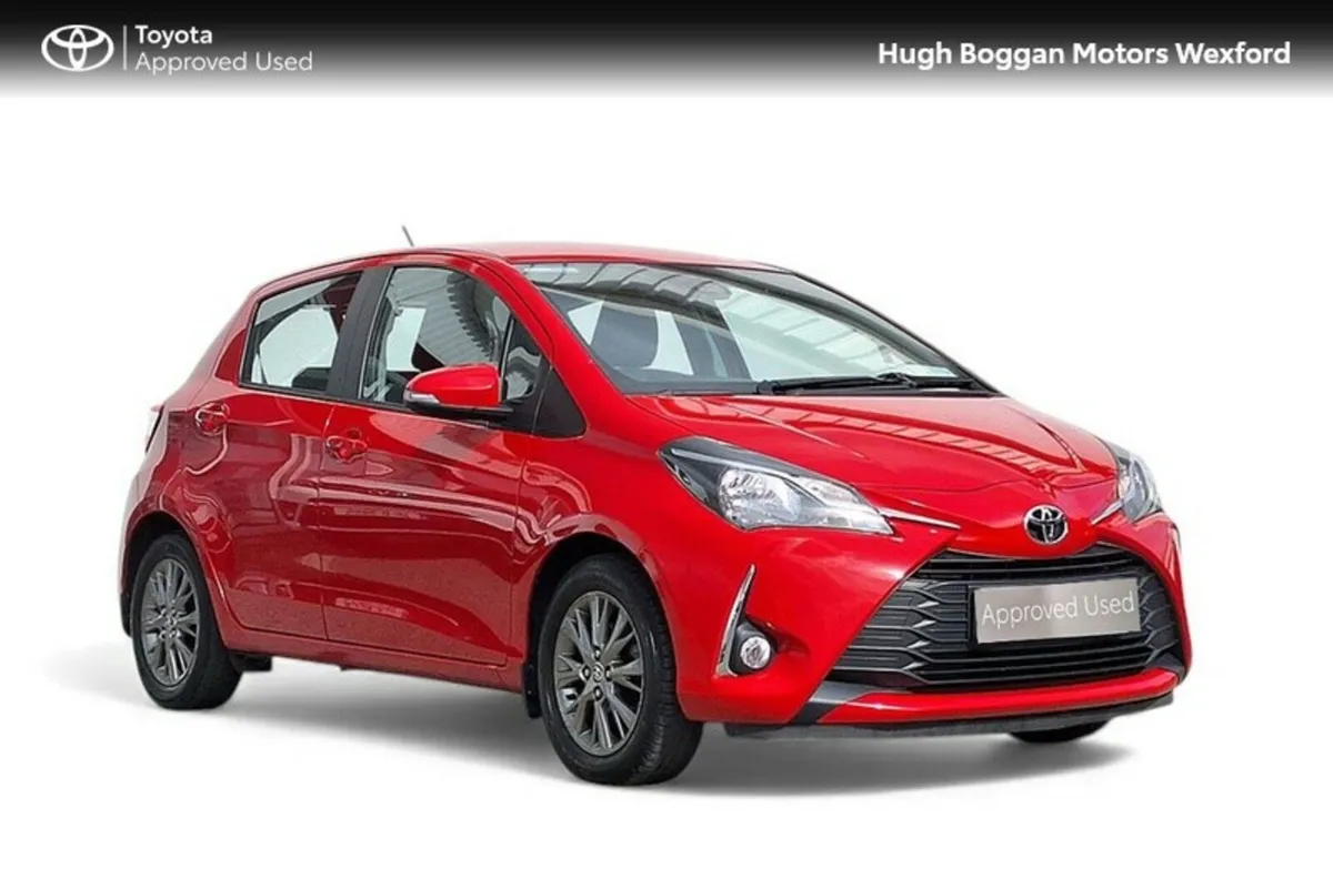Toyota Yaris HYBRID LUNA ONE OWNER FULL TOYOTA SER - Image 1