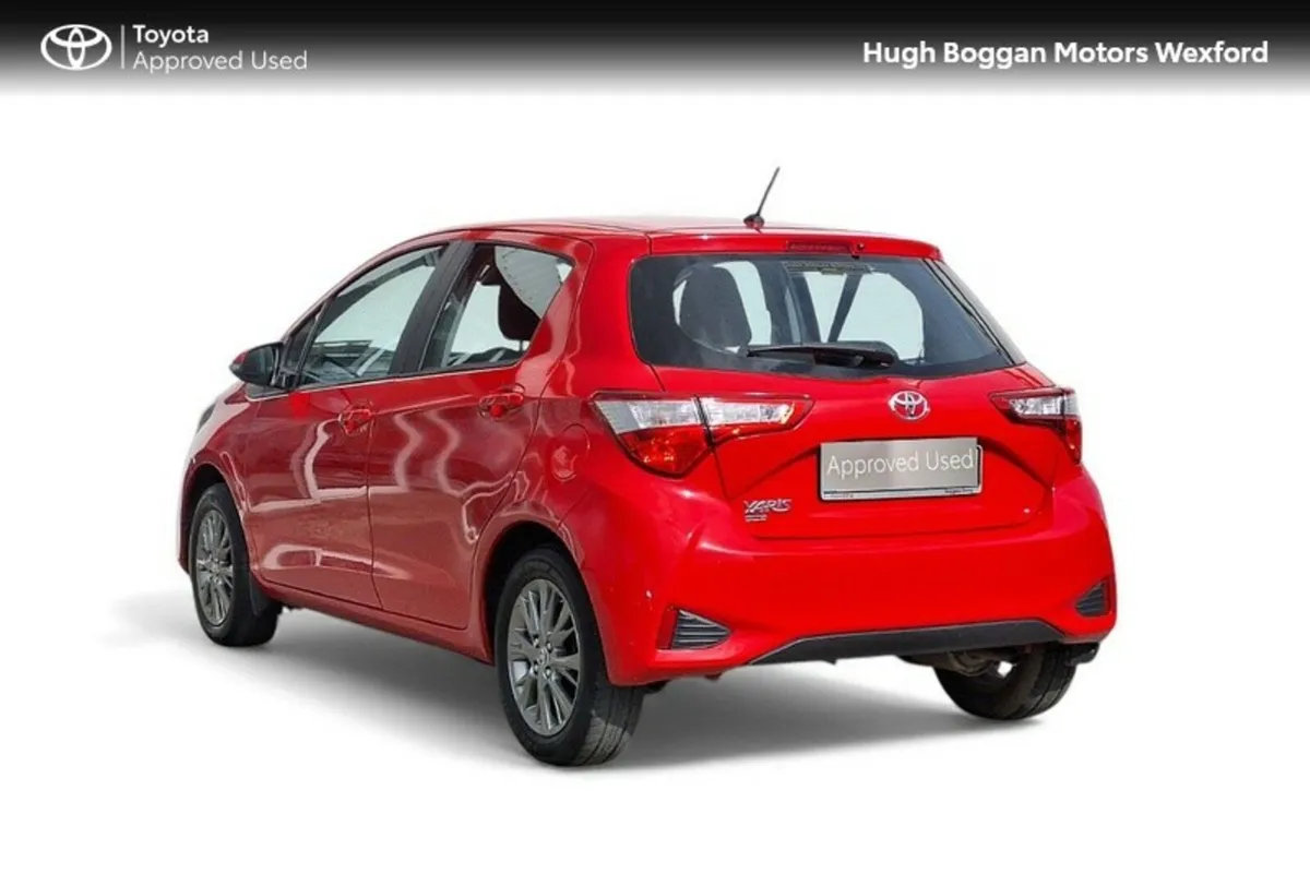 Toyota Yaris HYBRID LUNA ONE OWNER FULL TOYOTA SER - Image 2