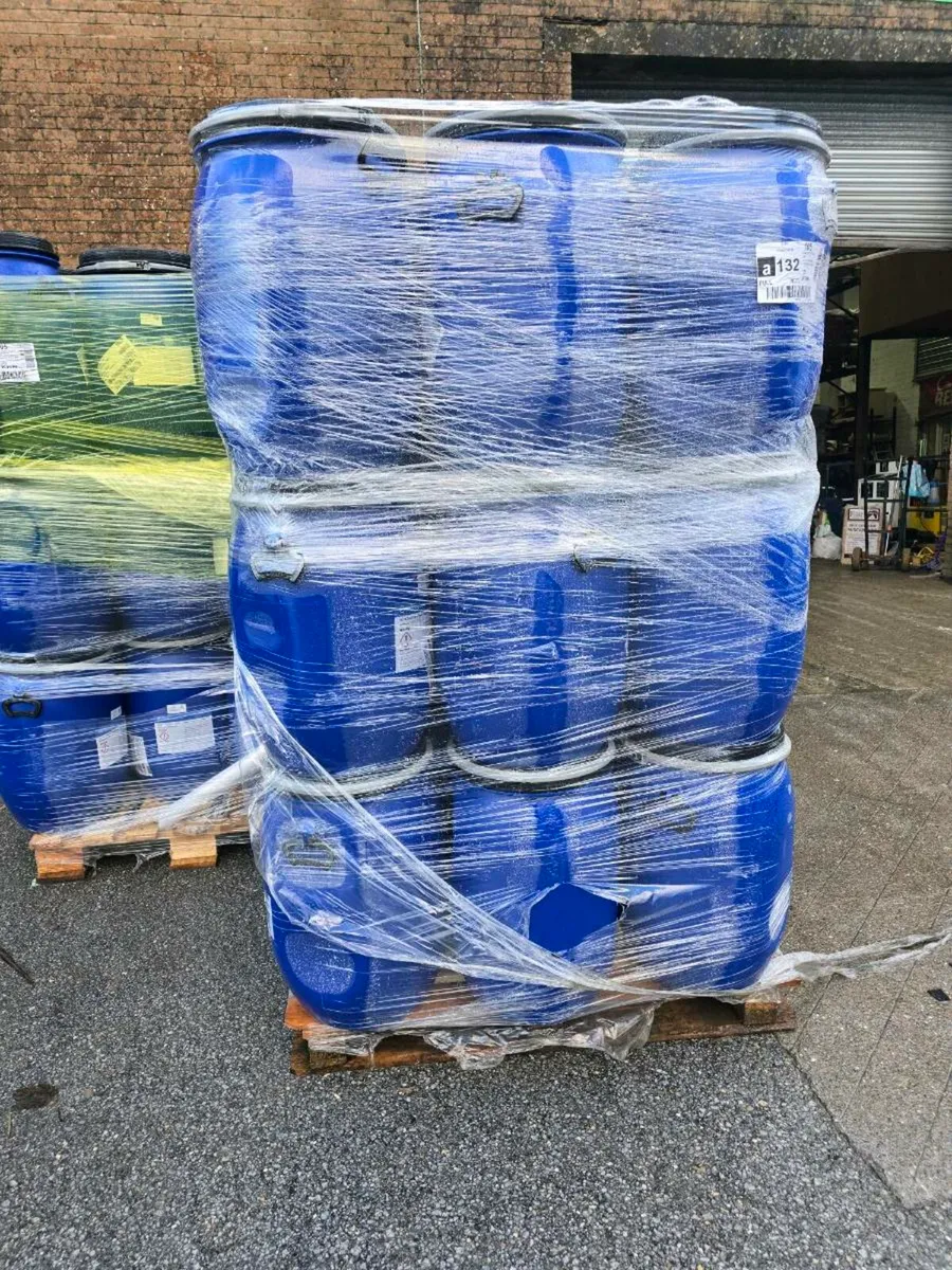 Empty Heavy Duty 30Ltr Blue Barrels - Image 2