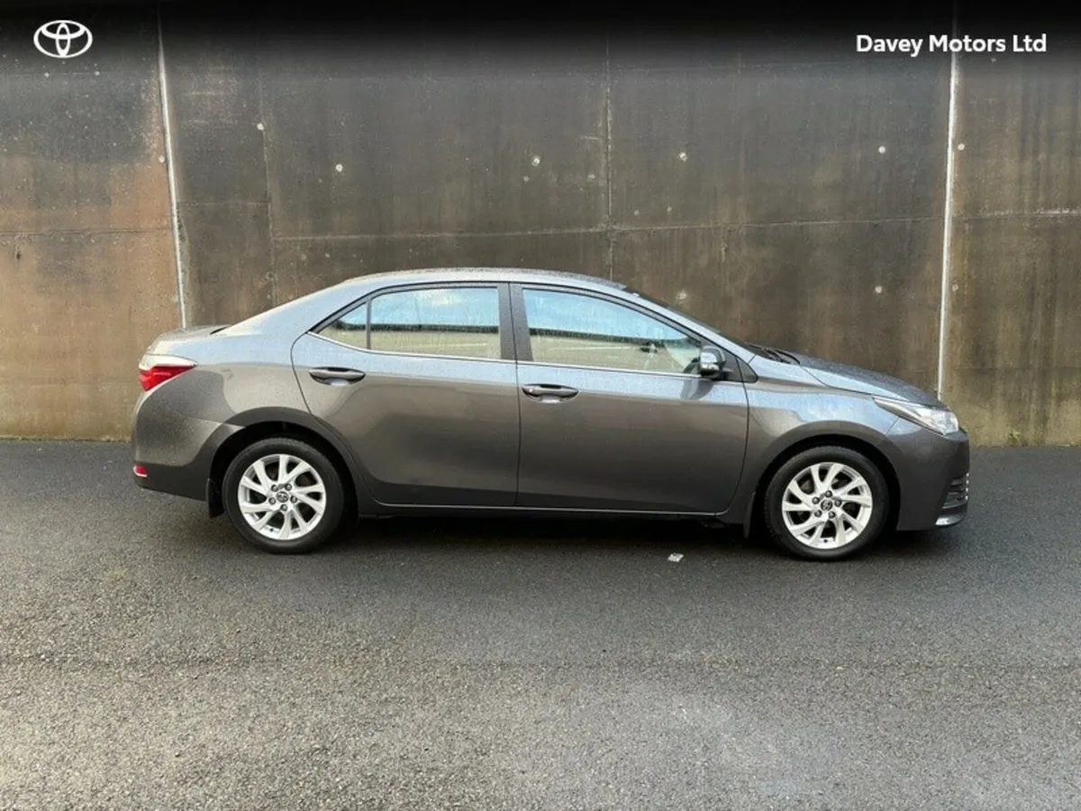 Toyota Corolla COROLLA 1.4 D4D LUNA - Image 3