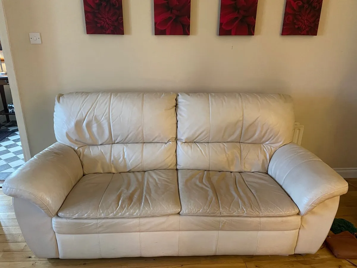 Sofa and two reclining armchairs - Image 3