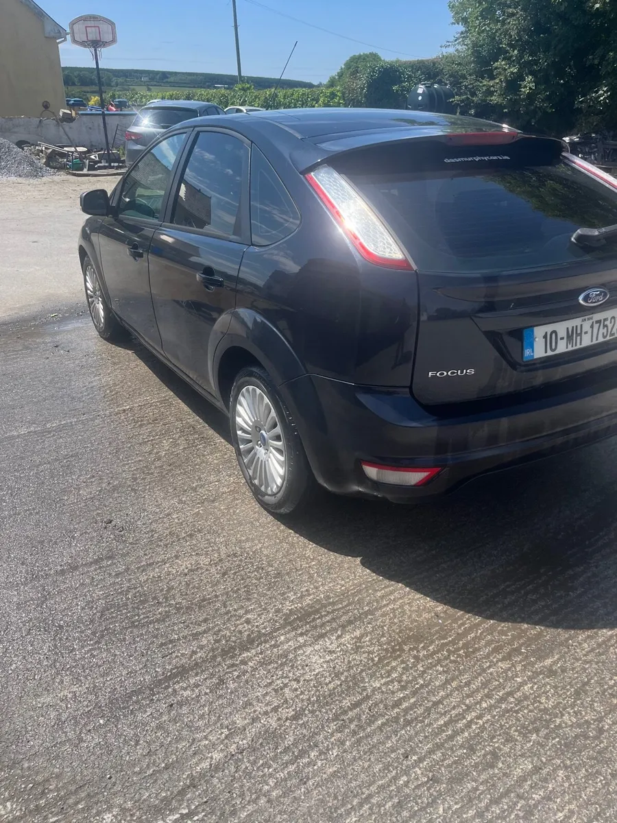 Ford Focus 2010 - Image 3